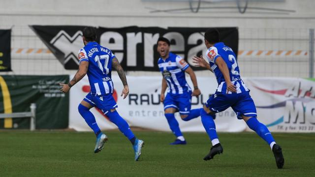 Gol de Héctor frente al Unionistas.