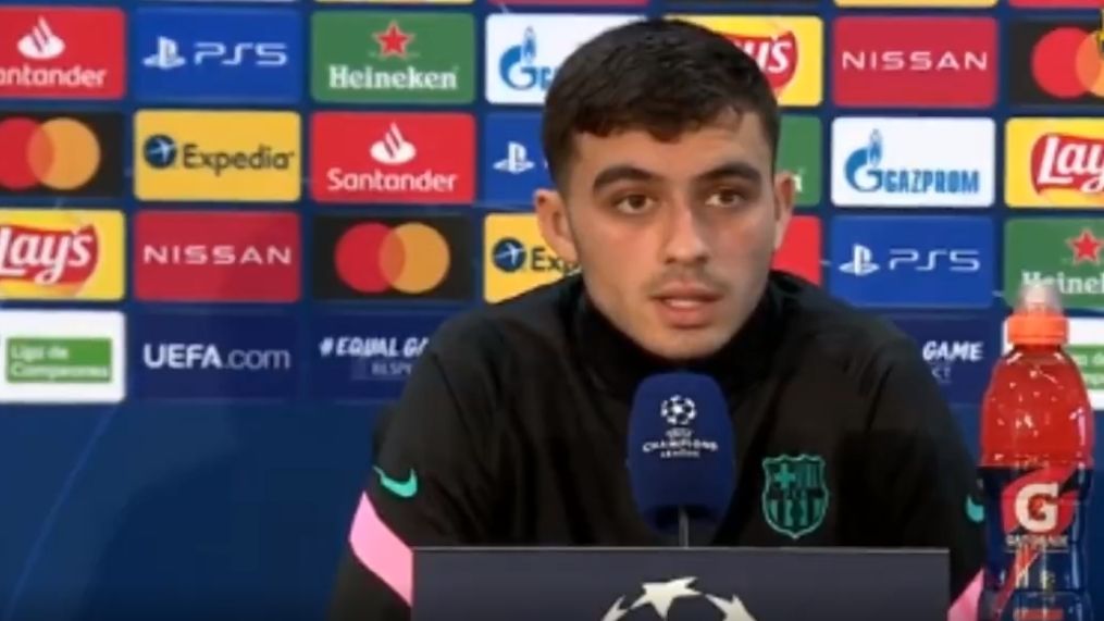 Pedri, en rueda de prensa