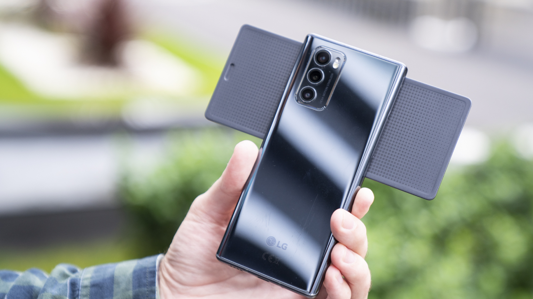 LG Wing