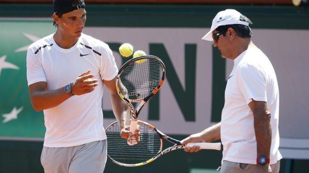 Rafa y Toni Nadal durante un entrenamiento