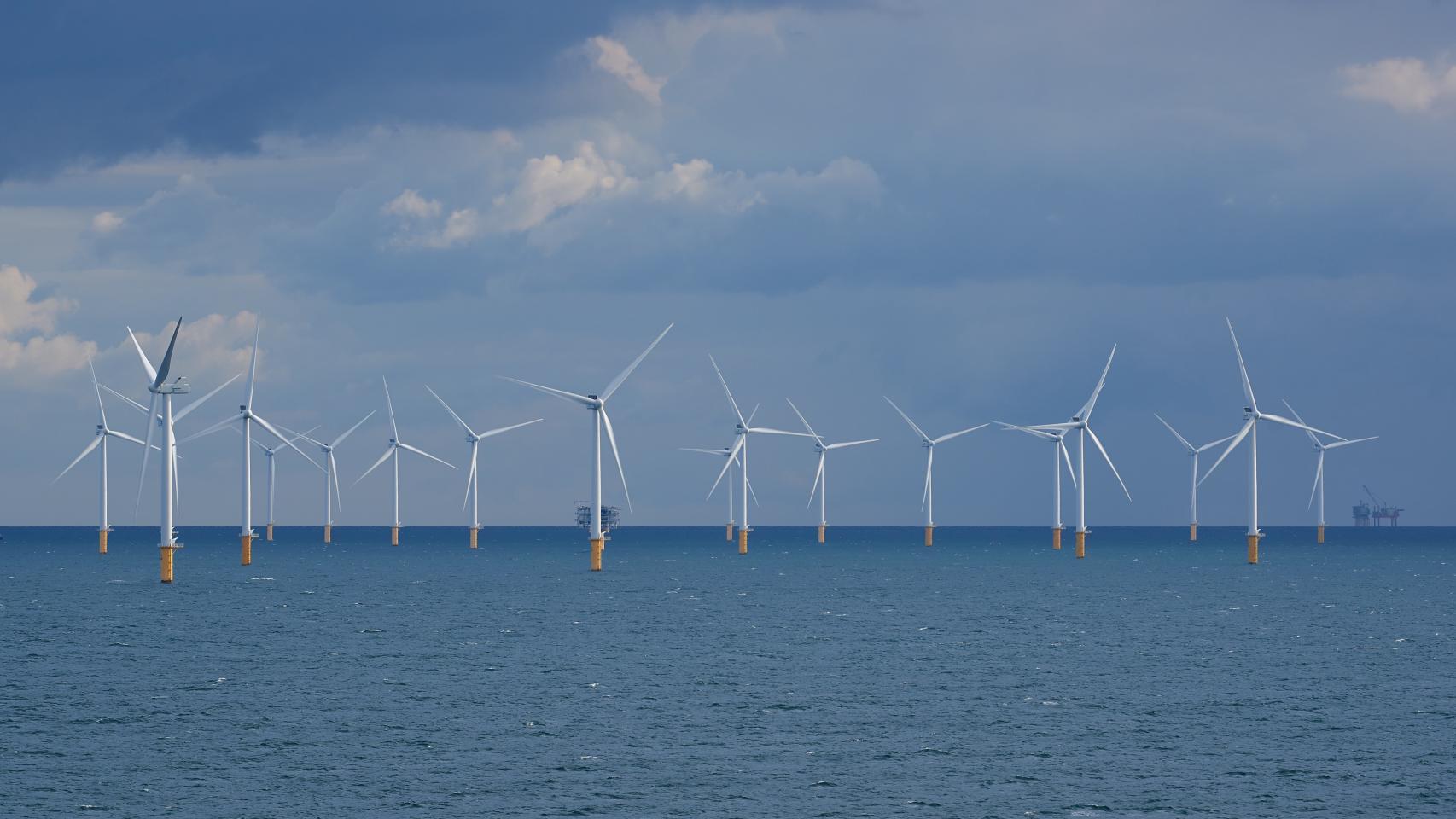 Naturgy abre la puerta a instalar un proyecto piloto de eólica marina en España