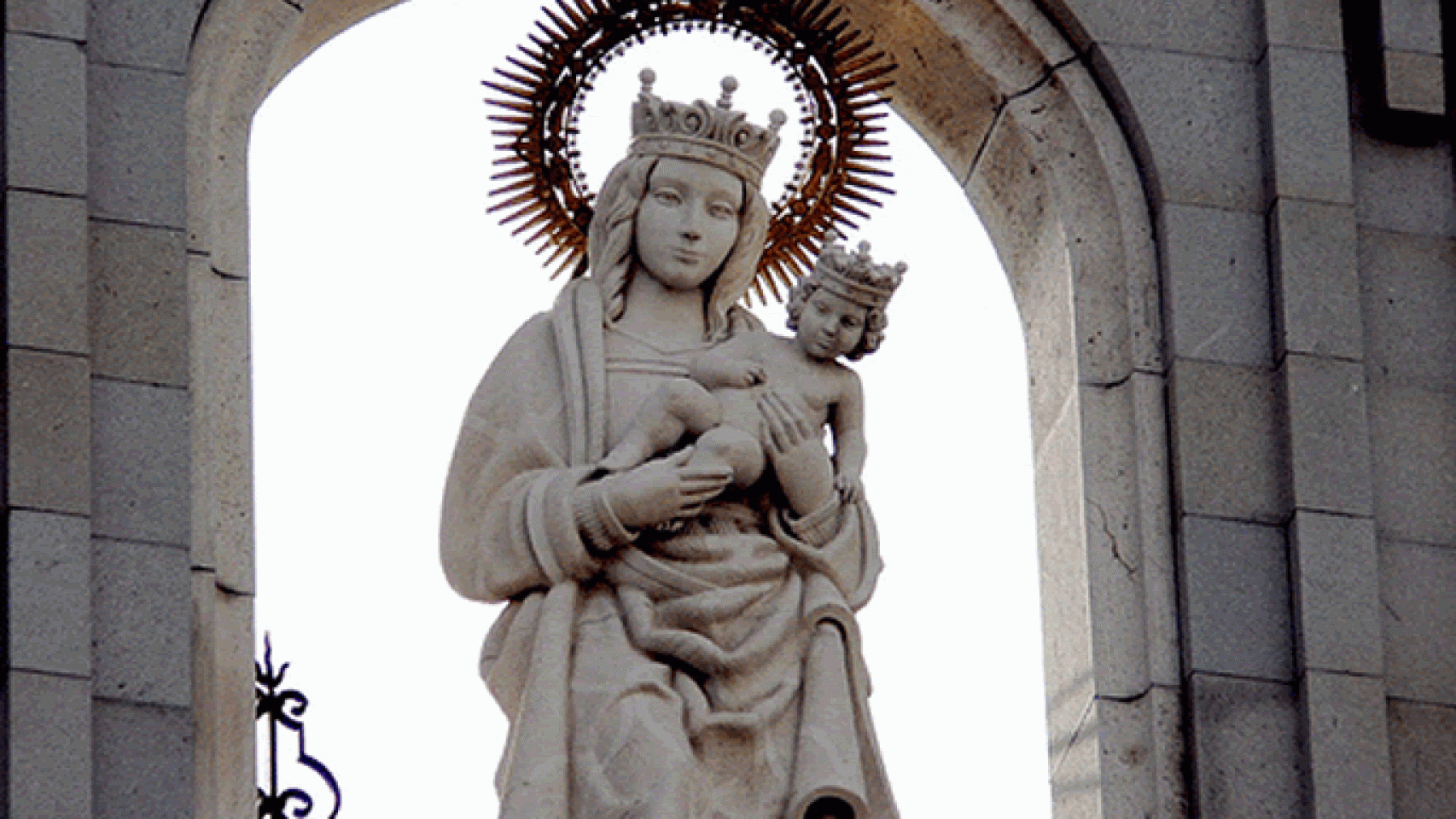 Nuestra Señora de la Almudena.