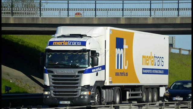Un camión de MerlaTrans, empresa afectada por las restricciones de España y Marruecos.