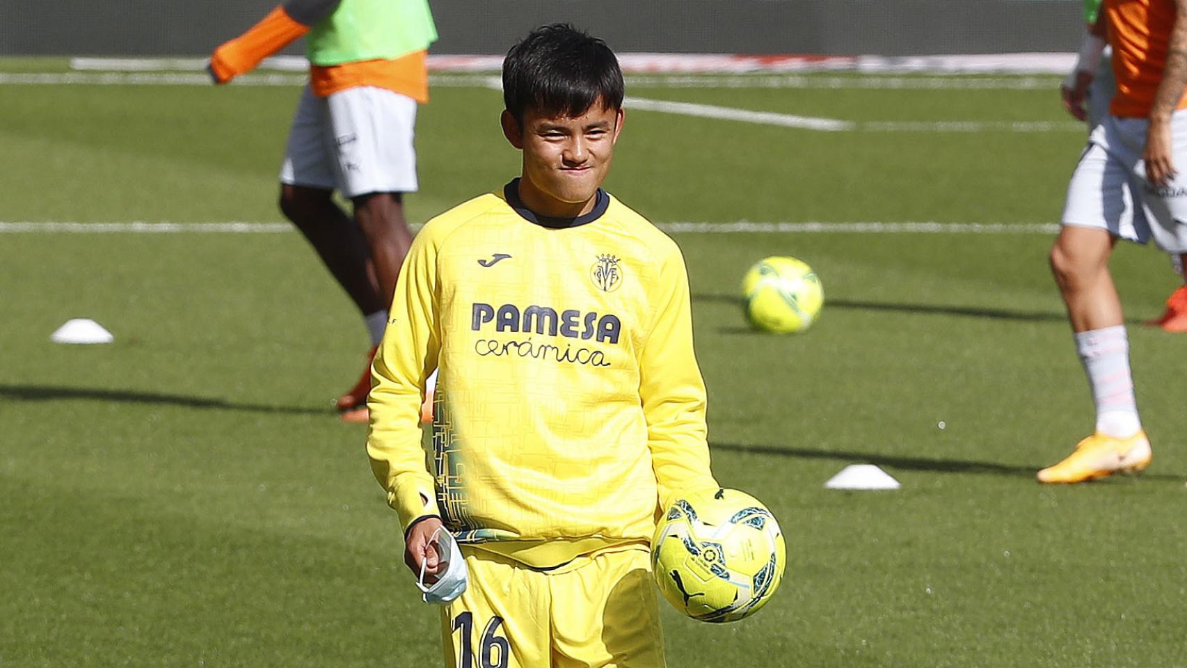 Kubo durante un entrenamiento con el Villarreal
