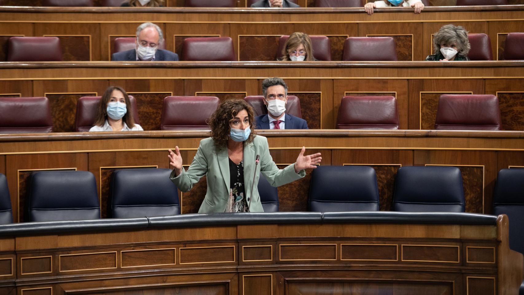 La ministra de Hacienda, María Jesús Montero, en el Congreso de los Diputados.