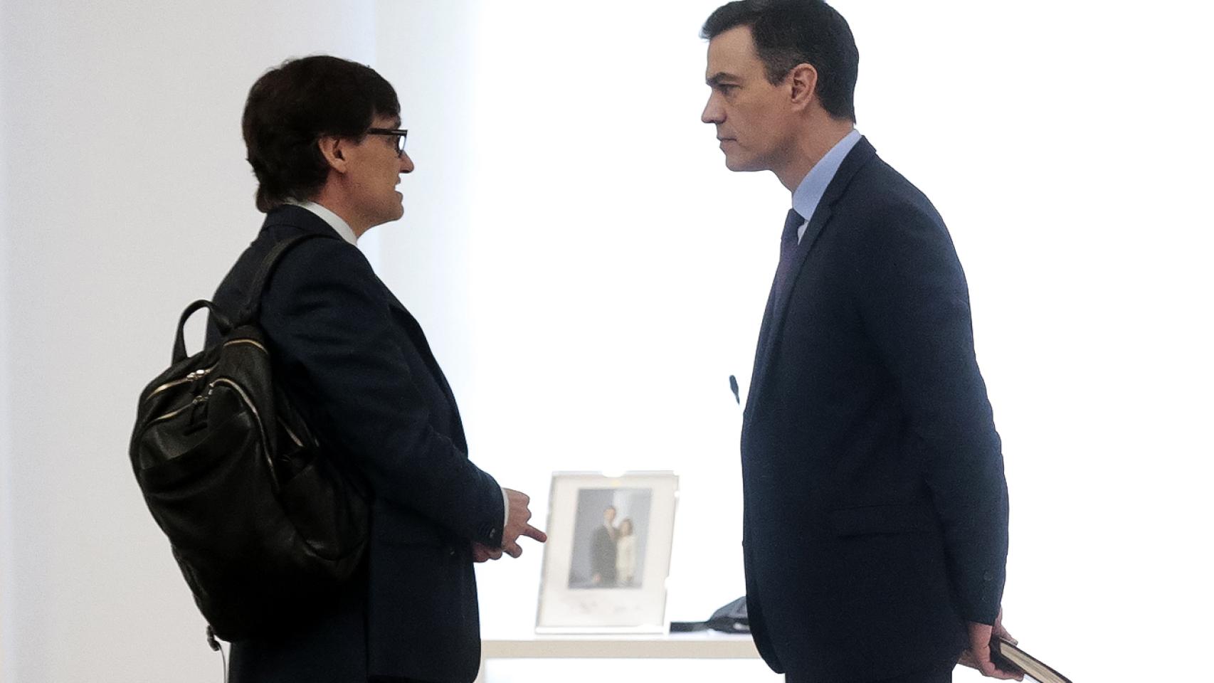 El ministro de Sanidad, Salvador Illa, y el presidente del Gobierno, Pedro Sánchez.