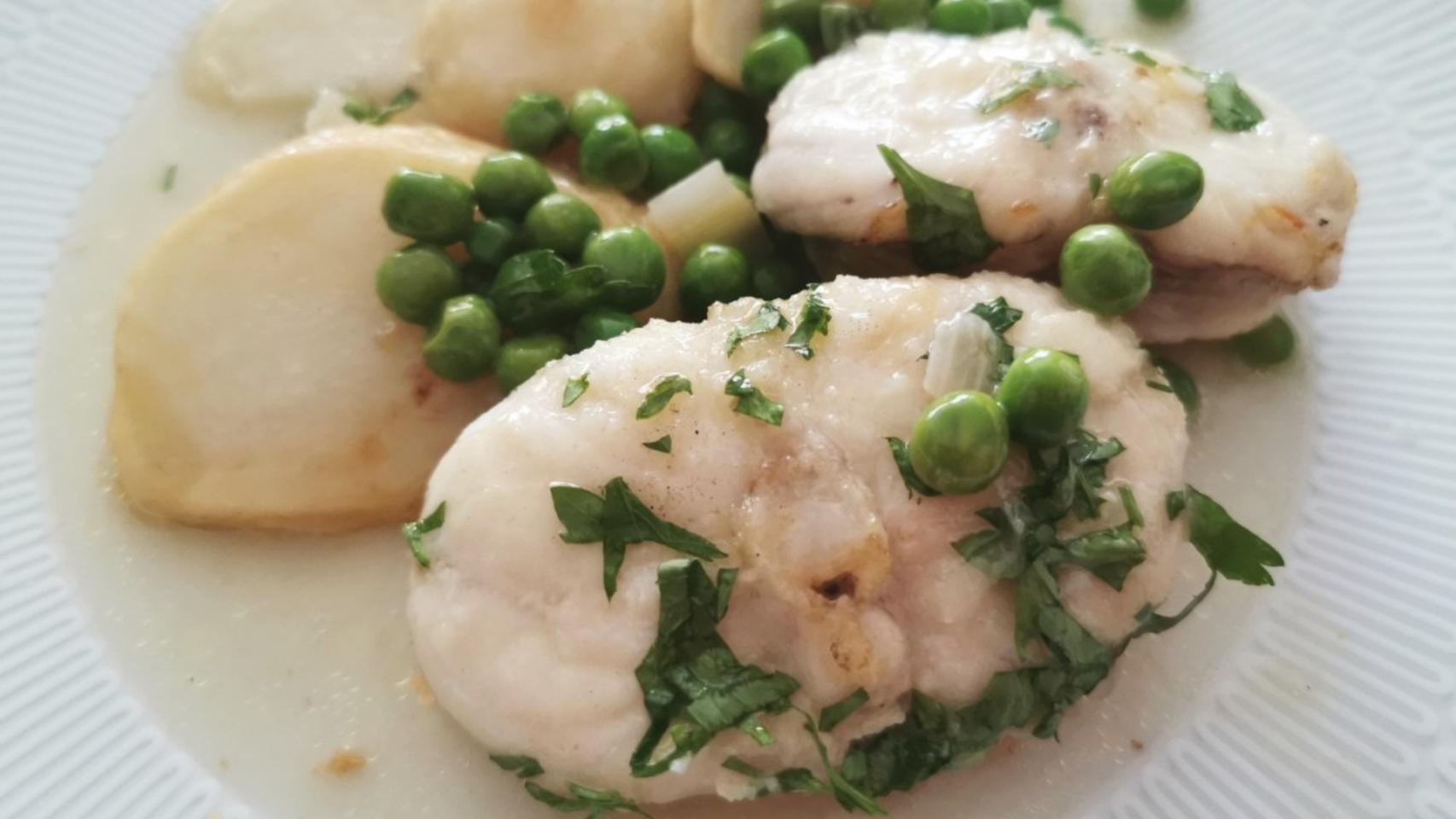 Rape con almejas al horno