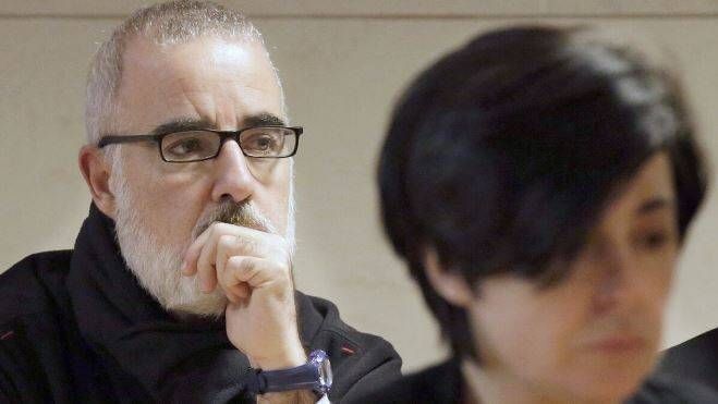 Alfonso Basterra ha reaccionado muy fríamente al ser informado del suicidio de su mujer, Rosario Porto