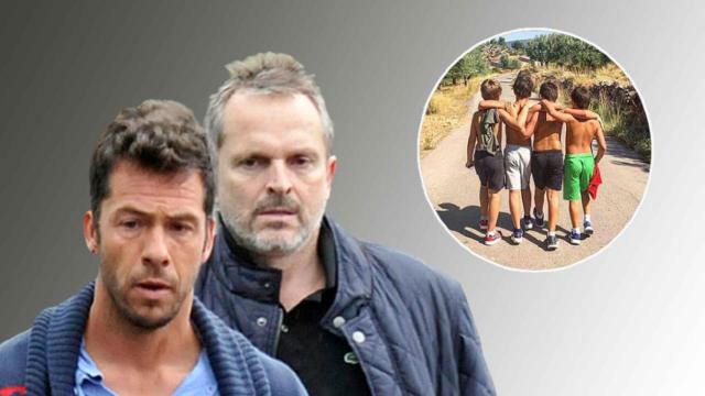 Miguel Bosé y Nacho Palau en montaje de JALEOS junto a sus cuatro hijos.