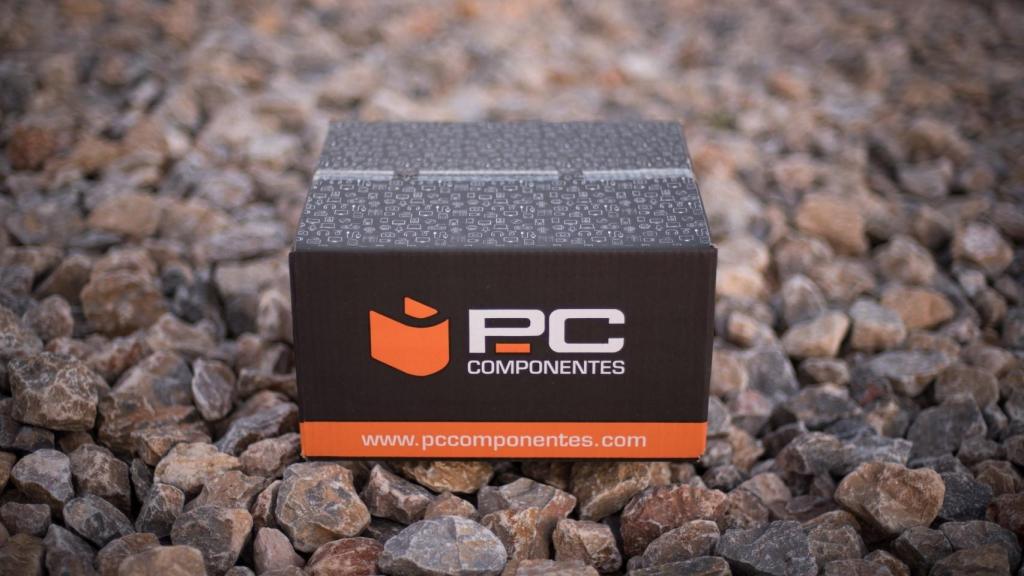 Caja de PcComponentes.
