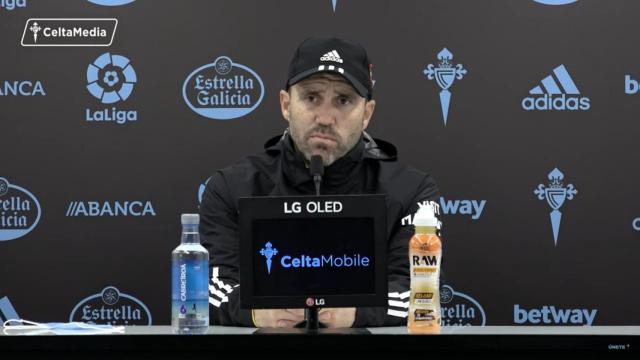 Eduardo Coudet en la rueda de prensa previa a su debut liguero en Sevilla