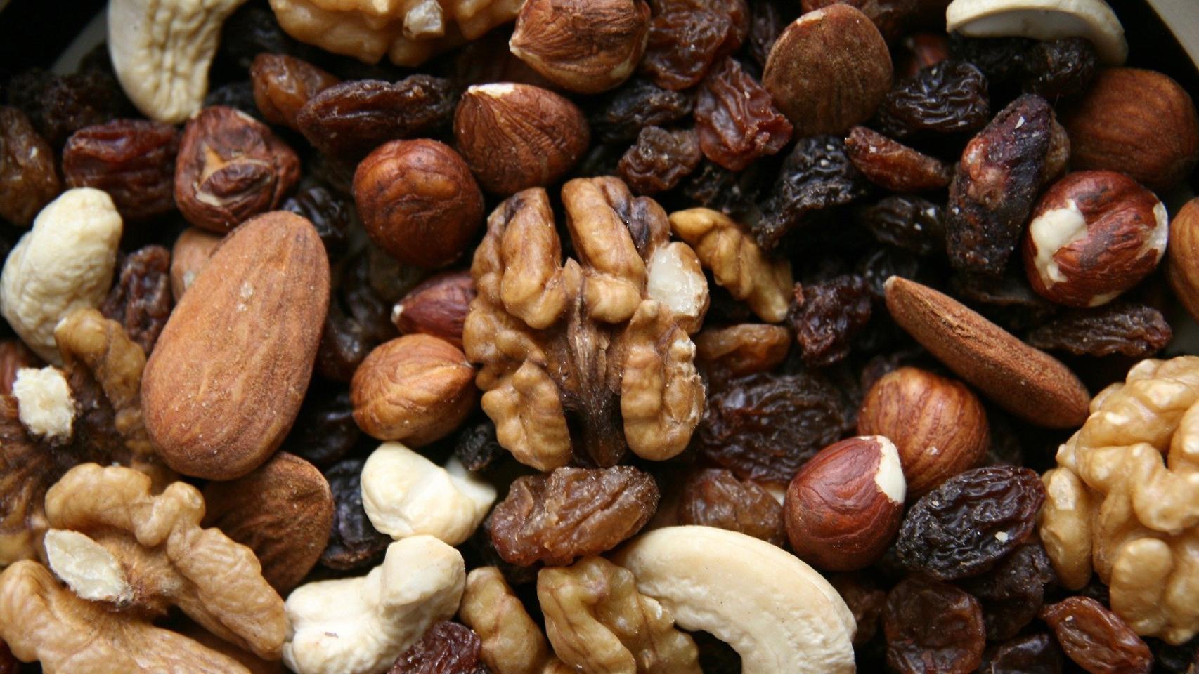 Una mezcla preparada de frutos secos.