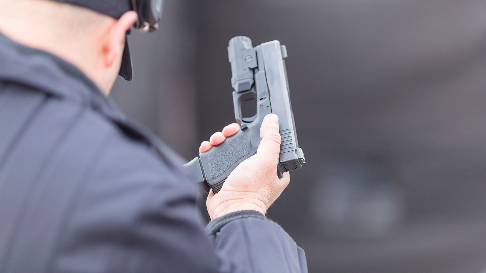 Pistolas disparos policía