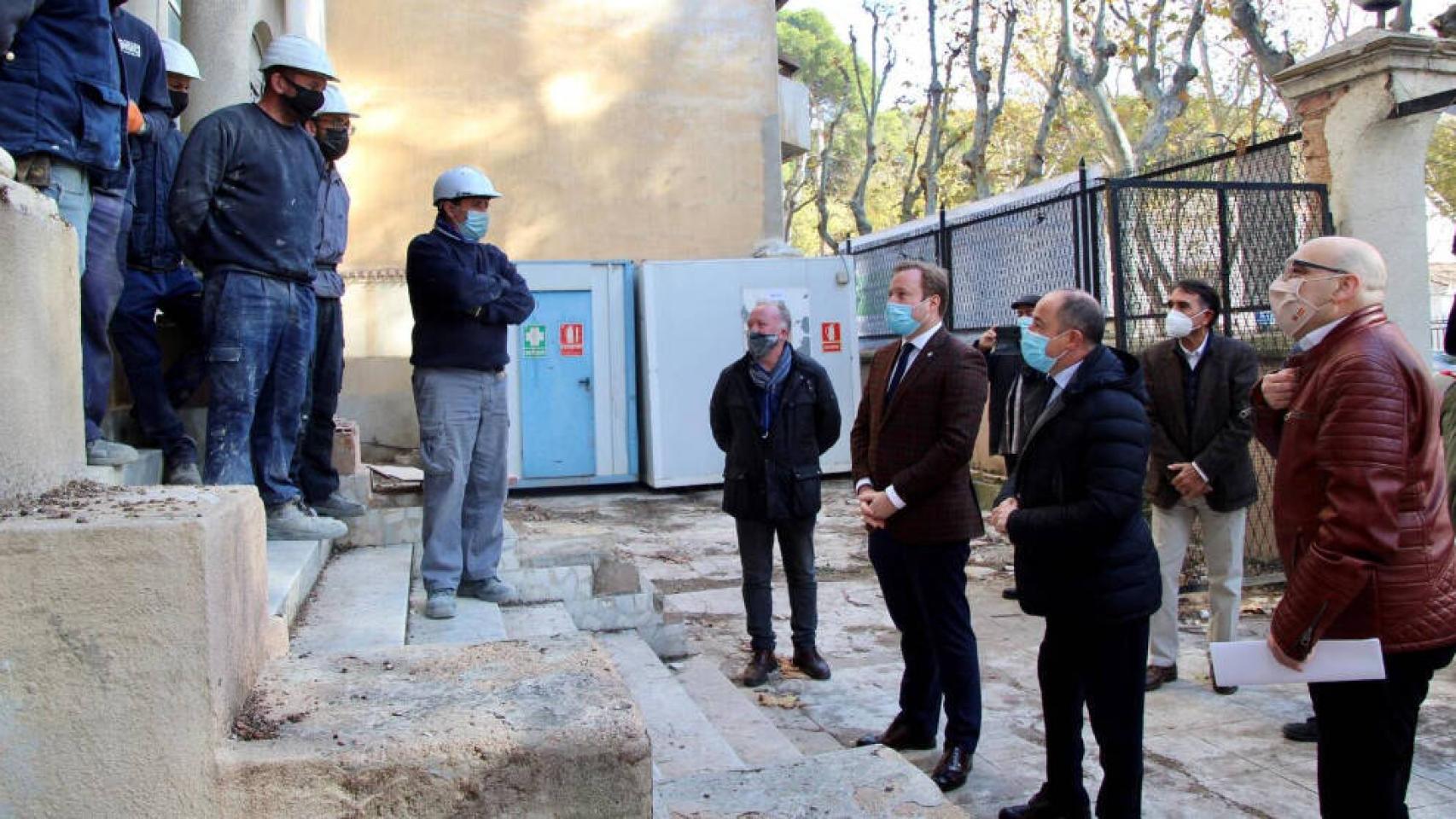 El alcalde de Albacete, Vicente Casañ, en las obras de la comisaría de la calle Simón Abril. Foto: Ayuntamiento de Albacete