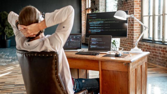 ¿Buscas un monitor de pantalla barato? Estos son los mejores por menos de 100€