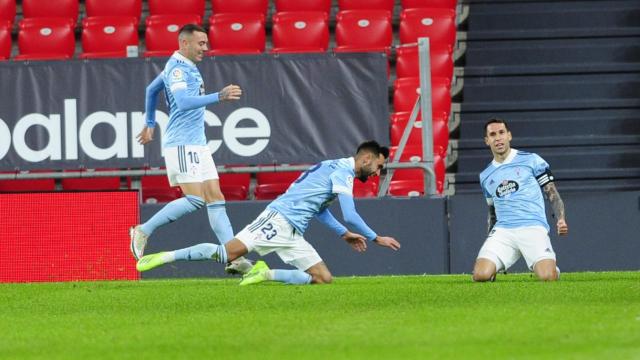 El Celta celebra un gol en San Mamés