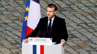 Emmanuel Macron durante el funeral de Estado por el profesor asesinado, Samuel Paty.