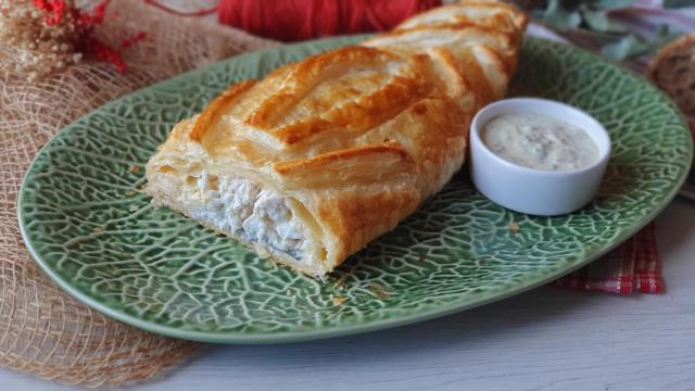 Hojaldre de lubina y crema de gambas, una receta navideña
