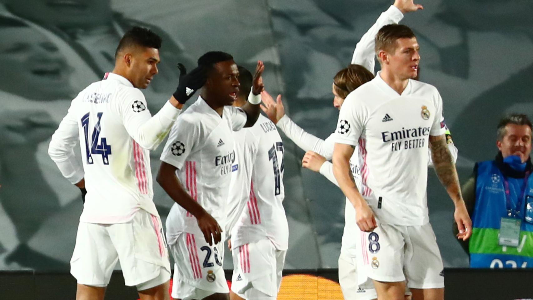 Los jugadores del Real Madrid celebran un gol al Borussia