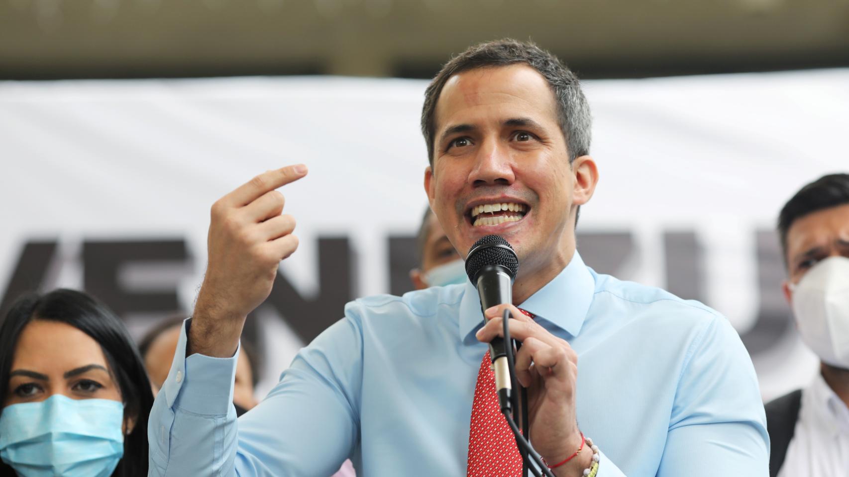 Juan Guaidó, durante una rueda de prensa en Caracas el día después de las legislativas en Venezuela