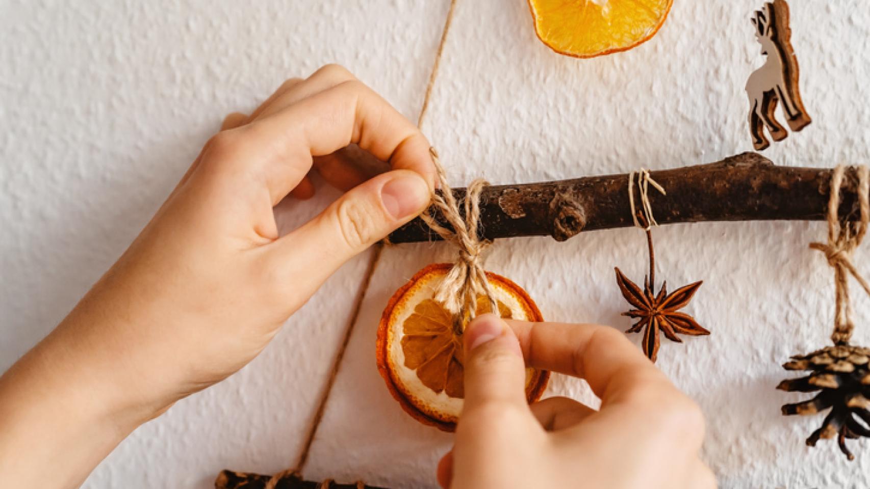 Pasos para hacer un árbol esquinero de Navidad