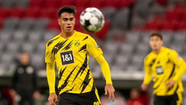 Reinier durante un partido del Dortmund