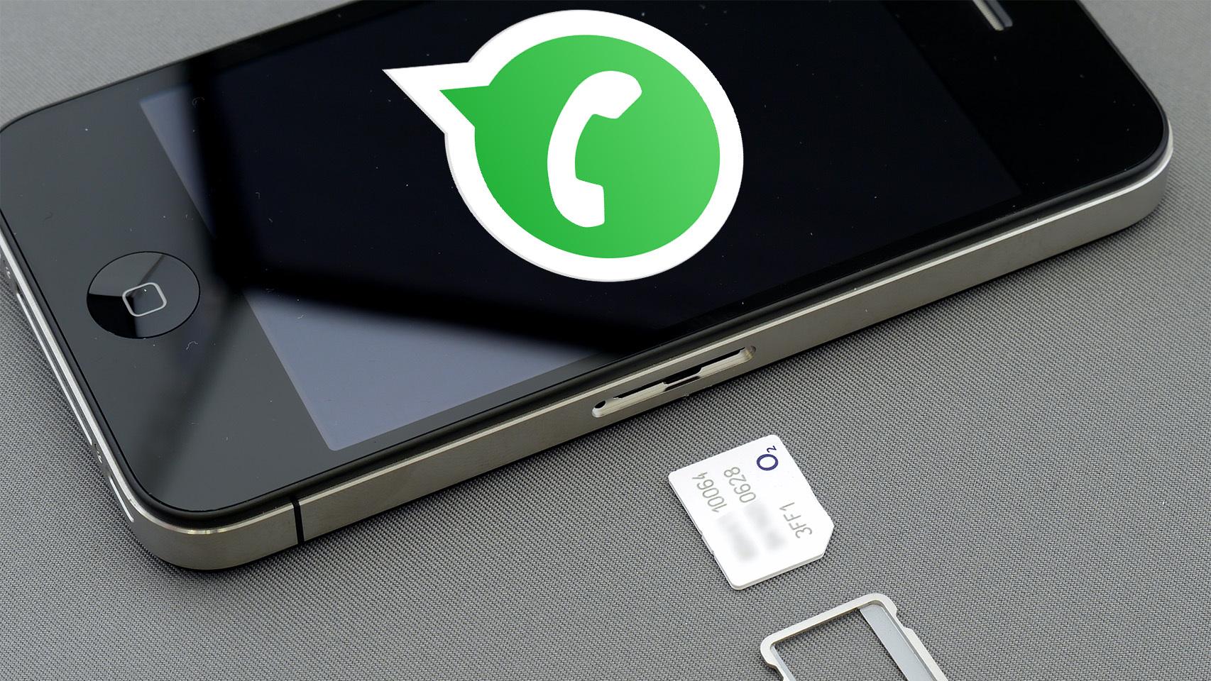 iPhone con WhatsApp.