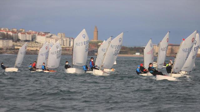 El Náutico se lleva la regata de la Semana Abanca por la bahía coruñesa