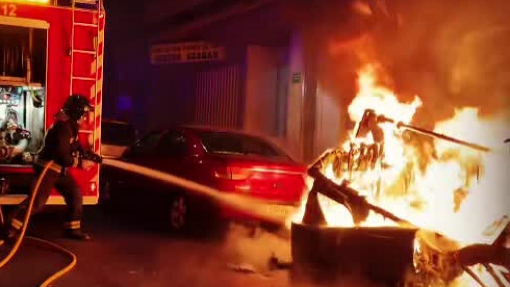 Los bomberos intervienen en un incendio