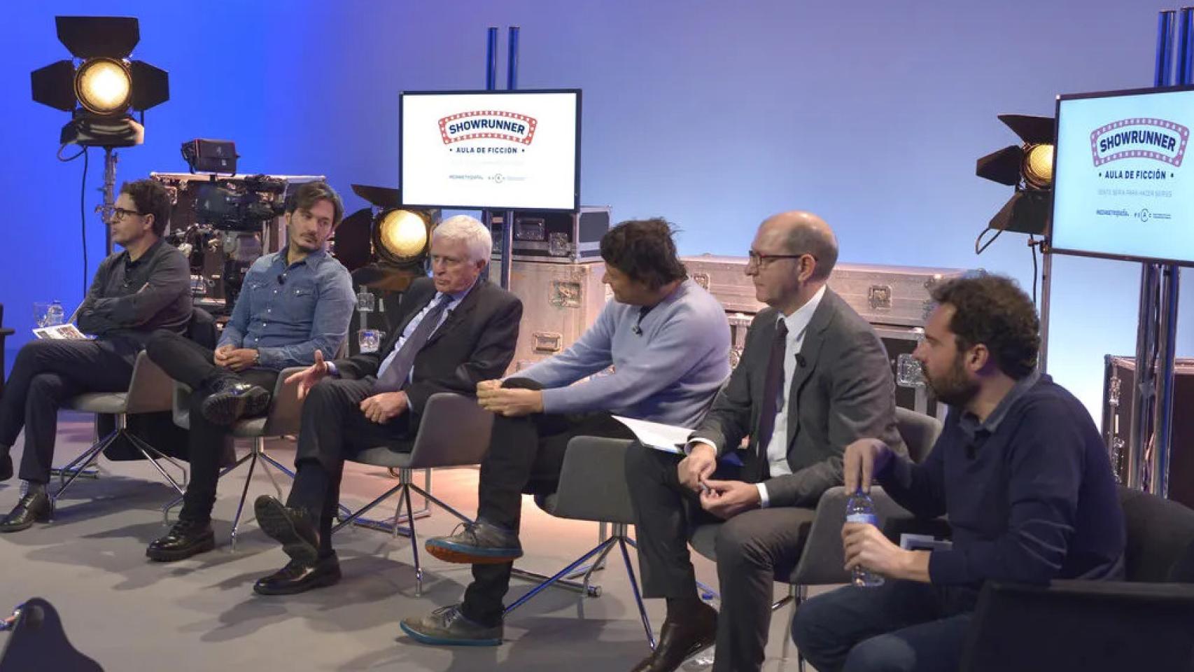 Paolo Vasile junto a creadores de ficción