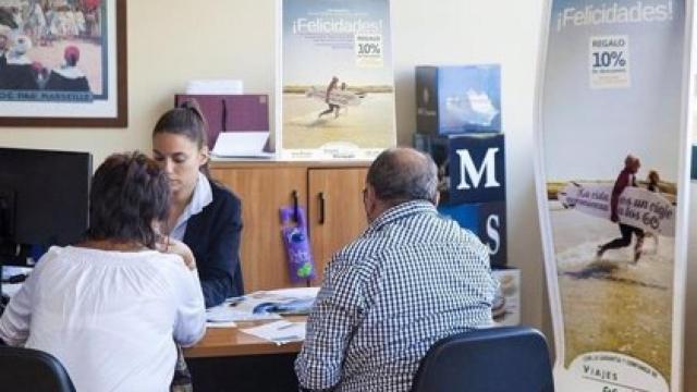 Una agencia de viajes.