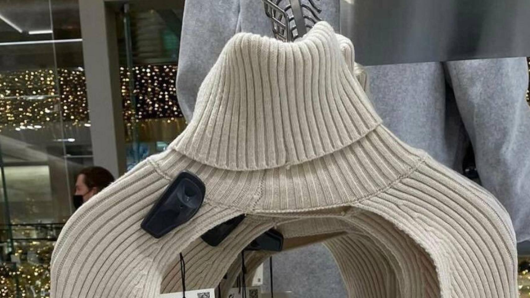 El polémico 'jersey' de Zara.
