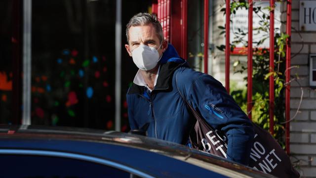 Iñaki Urdangarin ya se encuentra en Vitoria con su familia.