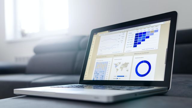 El año 2020 ha puesto de relieve la importancia de recopilar y poner los datos a disposición del público de forma sistemática. Foto: Lukas Blazek para Unsplash.