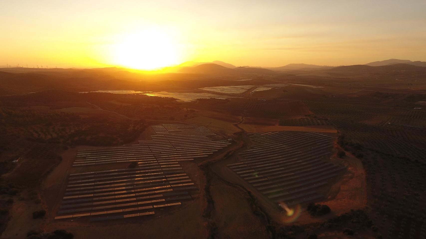 Endesa conecta a la red dos plantas solares en Málaga (86 MW) por 60 millones