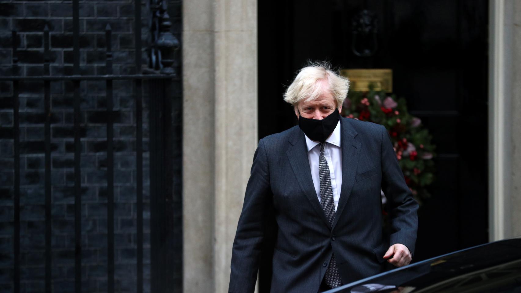 Boris Johnson, a la salida de Downing Street, esta mañana.