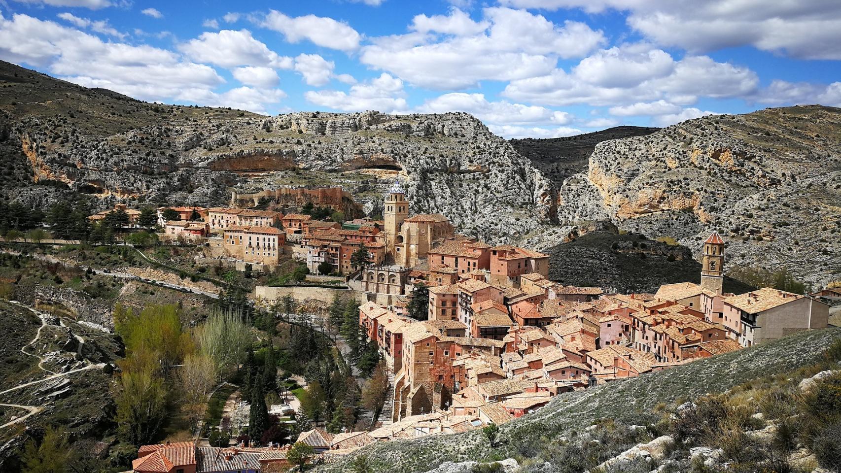 Los pueblos de España con las catedrales más bonitas