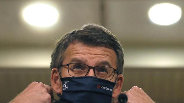 El presidente de la Xunta, Alberto Núñez Feijóo, al comienzo de la rueda de prensa posterior a la reunión semanal de su Ejecutivo.