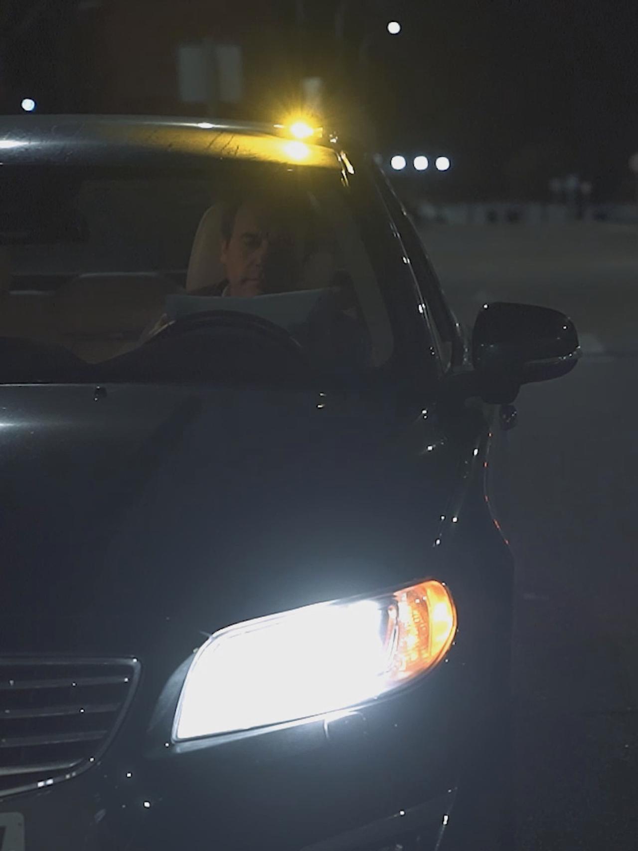 Las luces de emergencia V-16 que la DGT obligará a llevar en el coche se ven a más de 1 kilómetro de distancia.