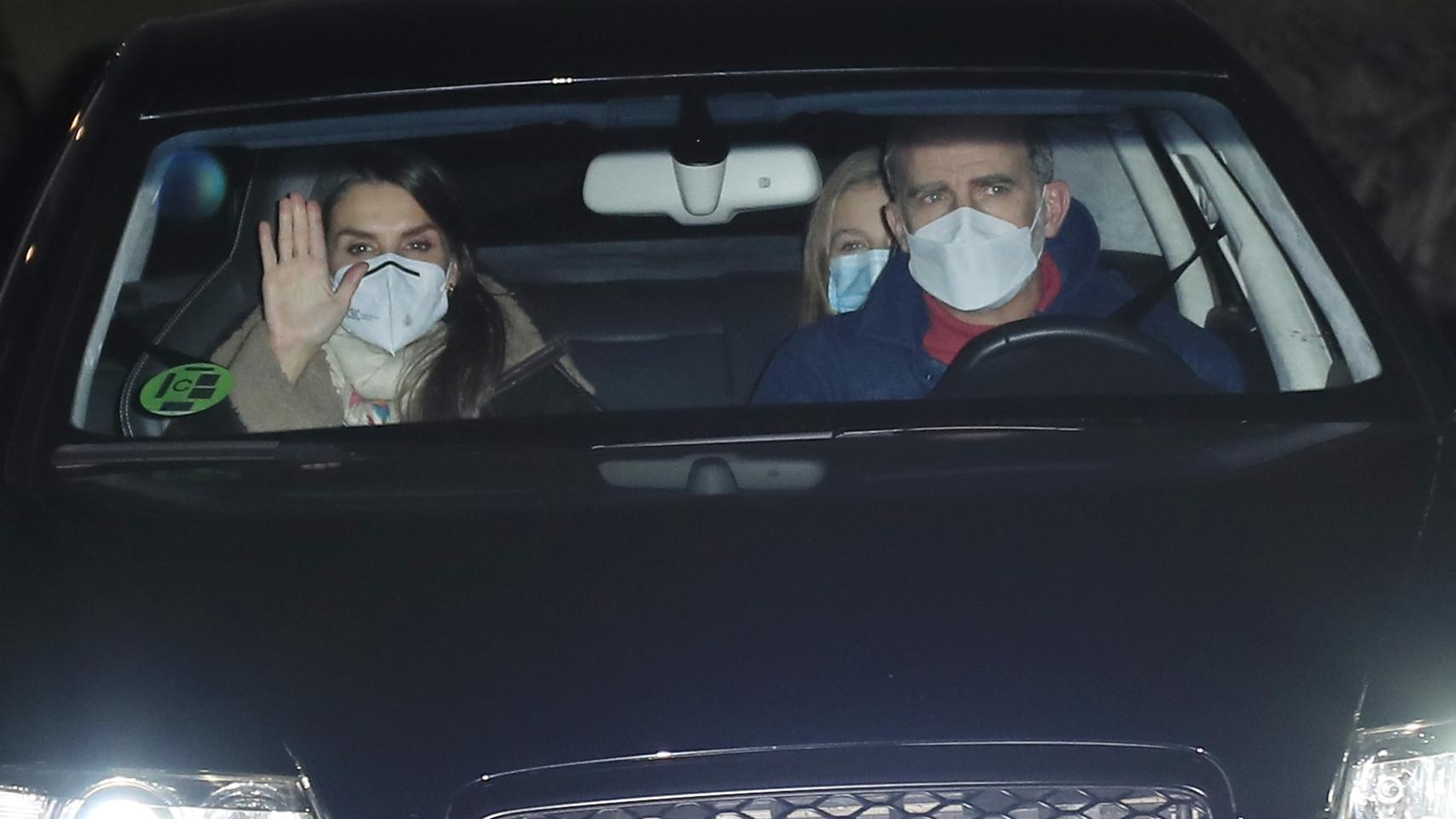 Los Reyes y sus hijas han visitado al padre de Letizia, Jesús Ortiz, para su tradicional cita de cada 6 de enero.