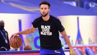 Stephen Curry, con una camiseta con el lema 'Black Lives Matter'