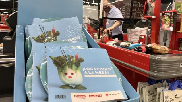 Vegalsa-Eroski y Cruz Roja apoyan la educación de menores en riesgo de exclusión