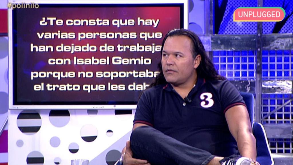 Nilo Manrique protagonizó un 'PoliDeluxe' desenmascarando a Isabel Gemio.