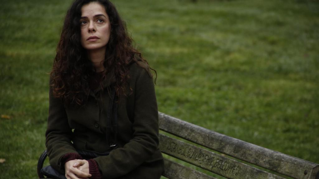 Bahar en el capítulo 41 de 'Mujer'