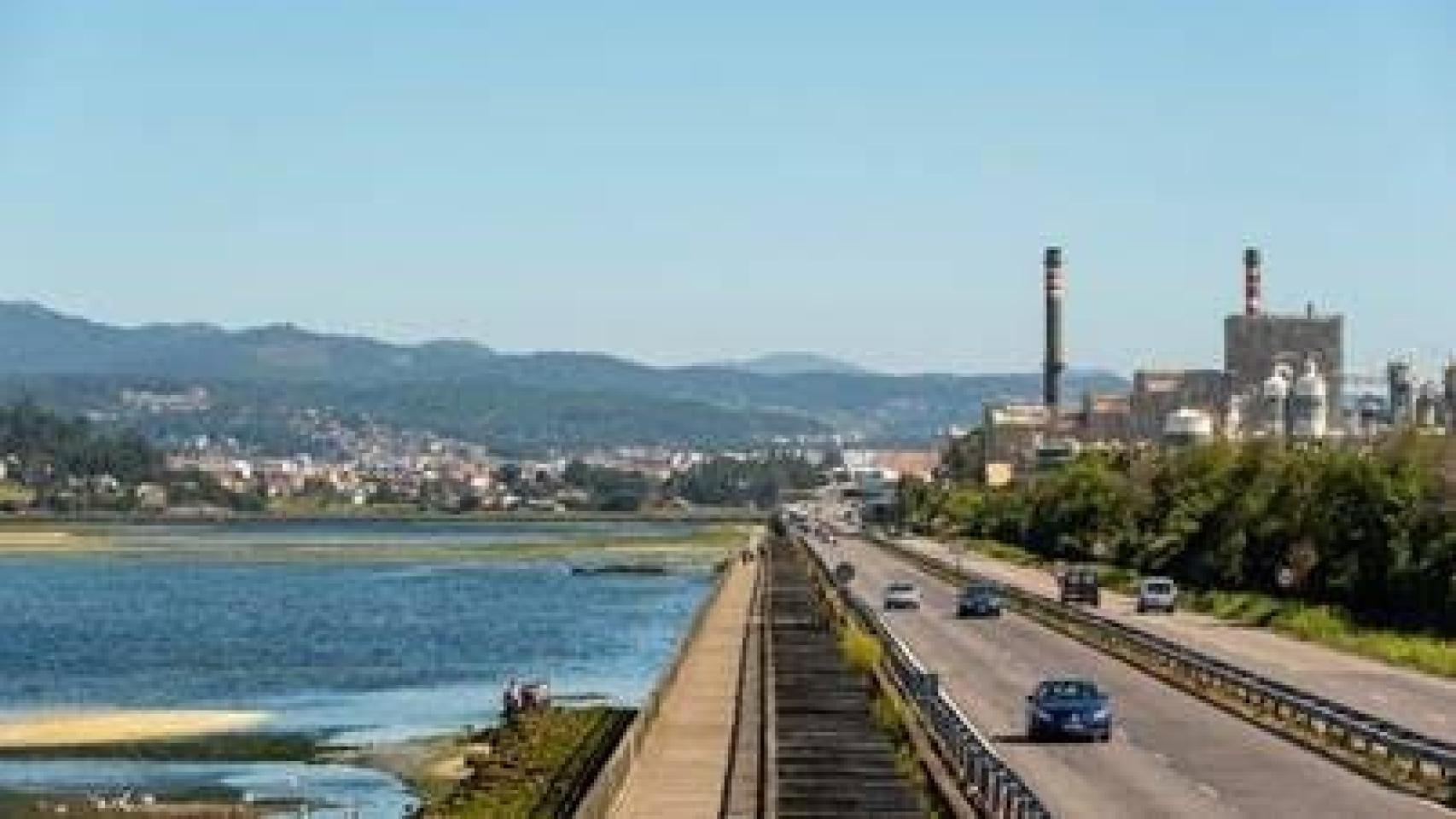 La plantilla de Ence, contra la Ley de Cambio Climático, amenaza la planta de Pontevedra