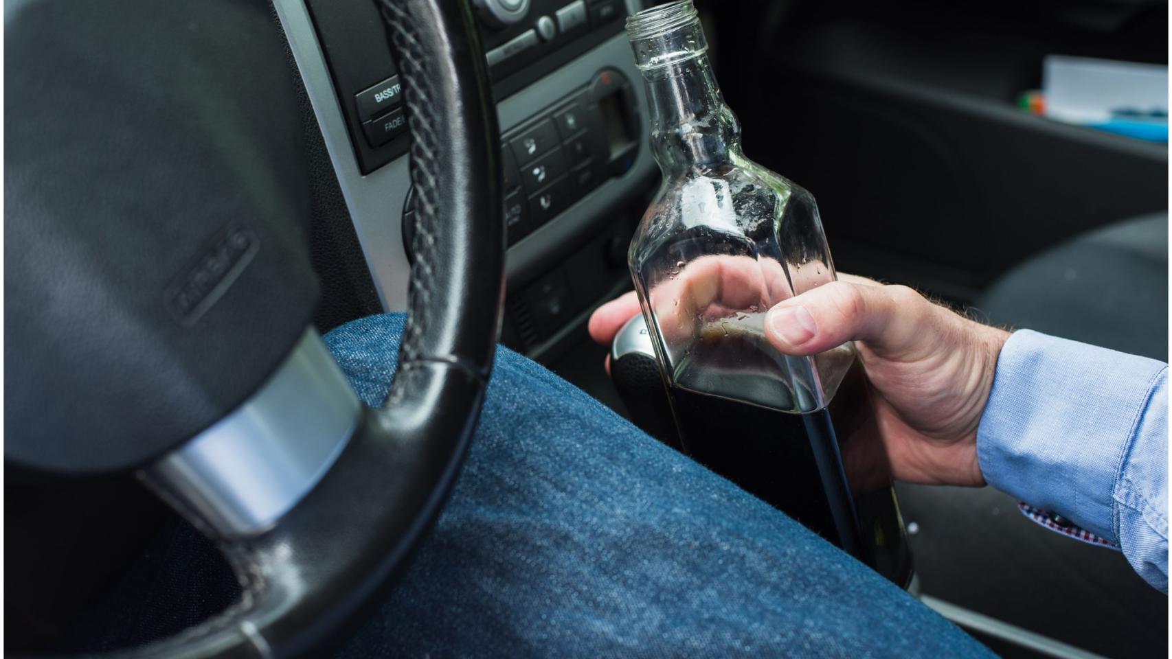 Alcohol, coche.