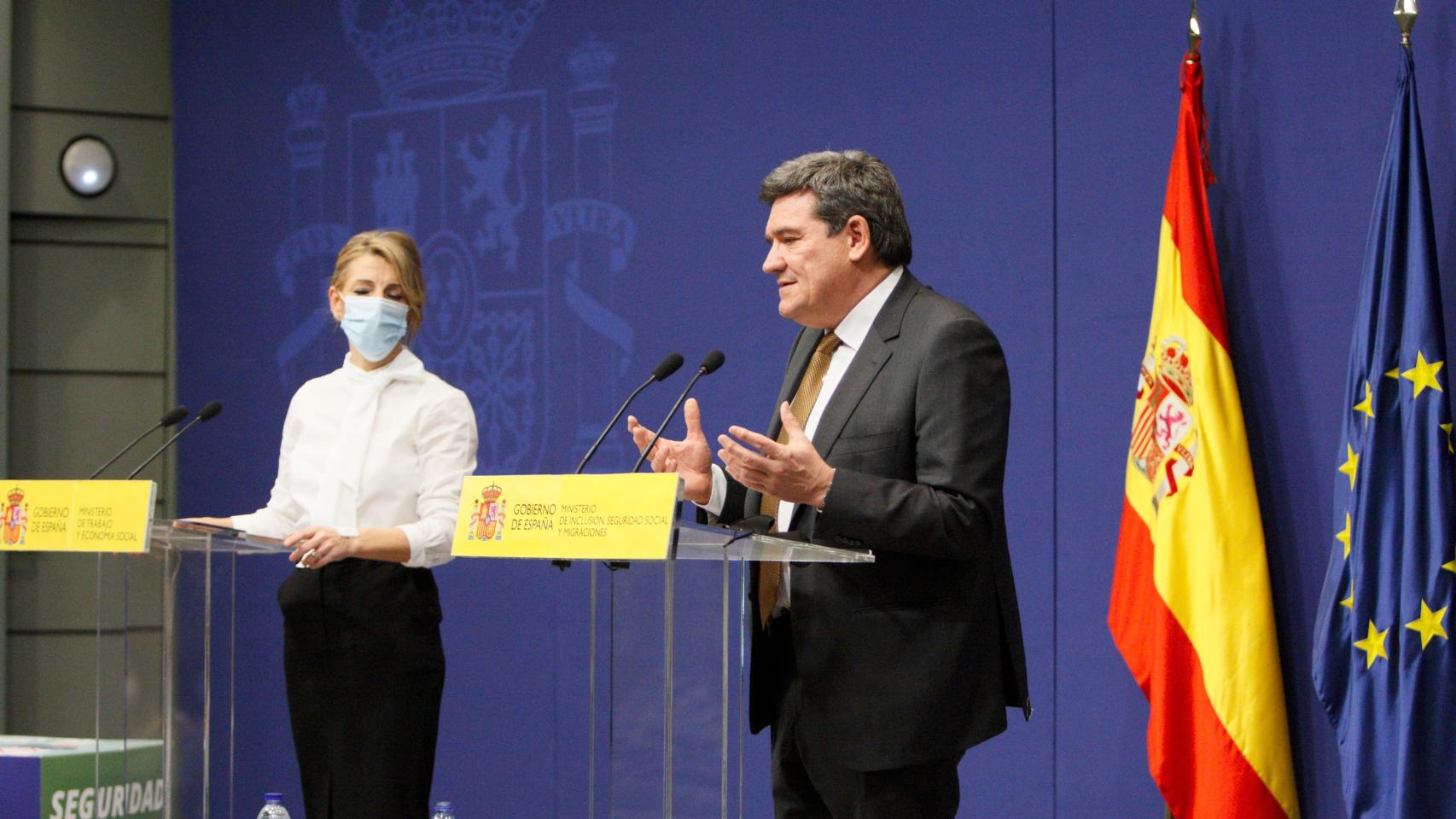 Yolanda Díaz y José Luis Escrivá, ministros de Trabajo y Seguridad Social.