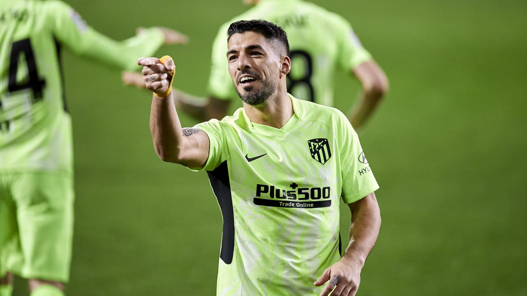 Luis Suárez celebra su gol