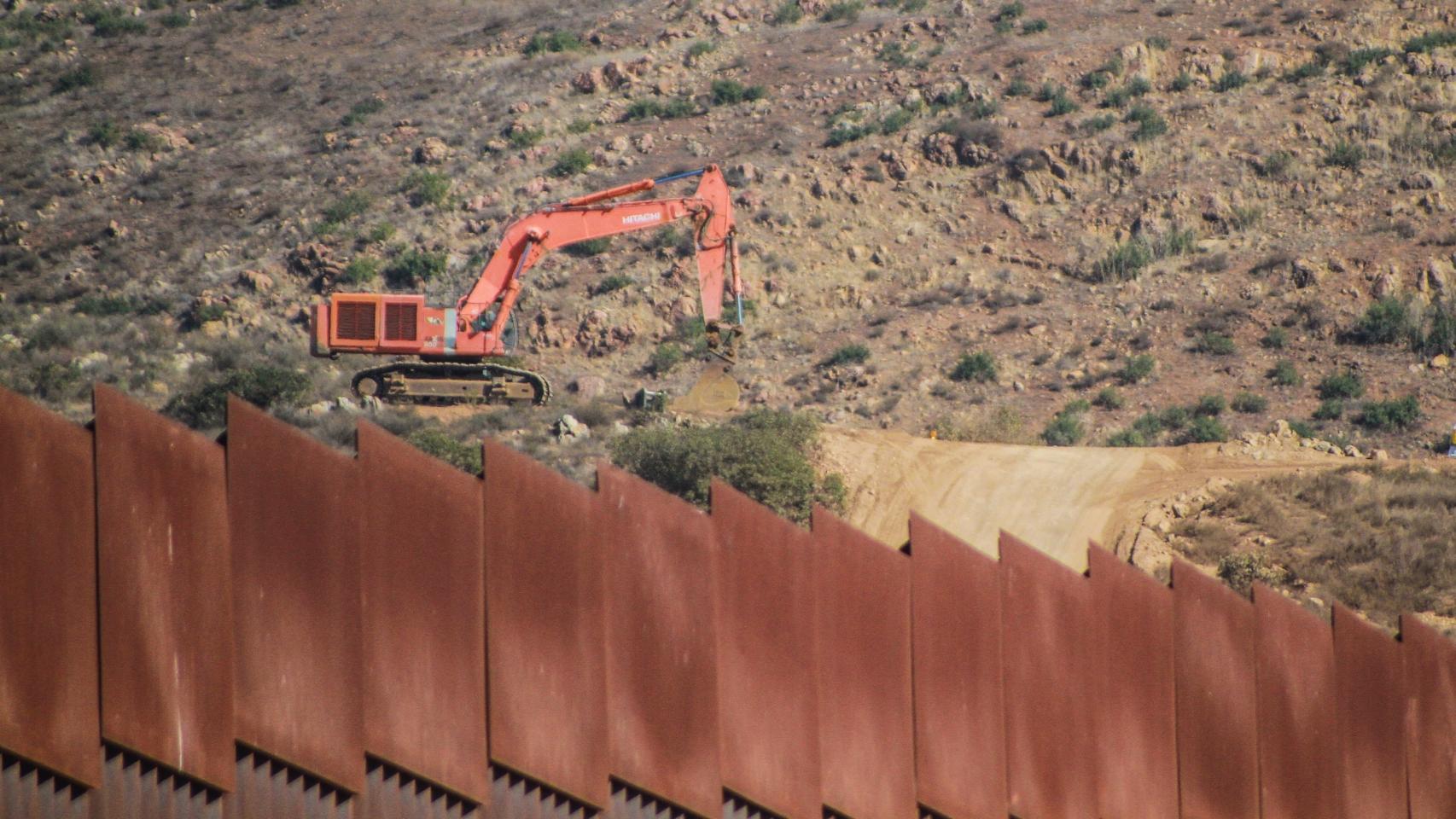 Vista hoy del muro fronterizo estadounidense desde la ciudad de Tijuana, Baja California (México).