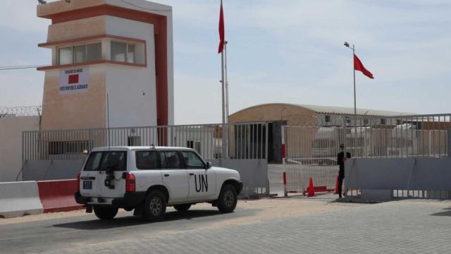 Imagen de archivo de noviembre de 2020 de un todoterreno de la ONU en el puesto fronterizo de Guerguerat.